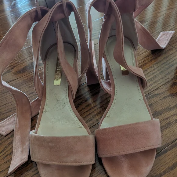 Shoes - Picture 2 of 3